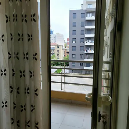 Apartment Helianthus, By Bloom In