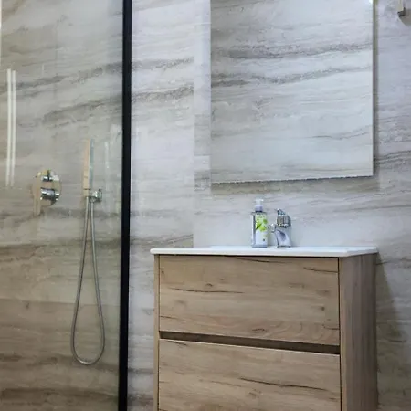 Helianthus, By Bloom In Apartament *