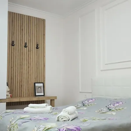 Apartment Helianthus, By Bloom In
