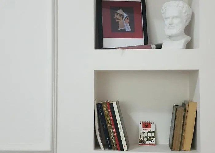 Helianthus, By Bloom In * Tirana